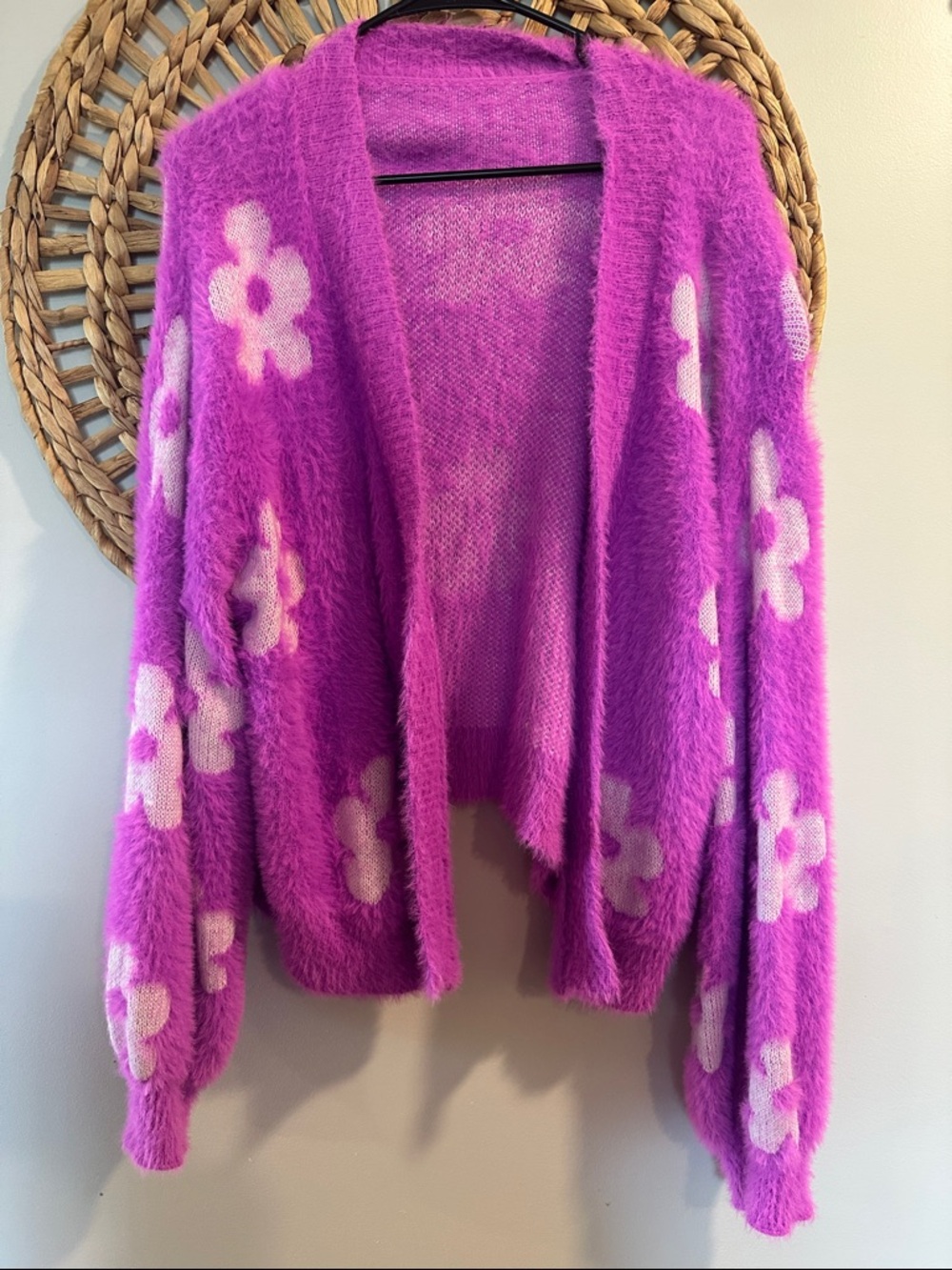Super Soft Source Unknown Fuzzy Flower Open Cardigan in Bright Magenta and White